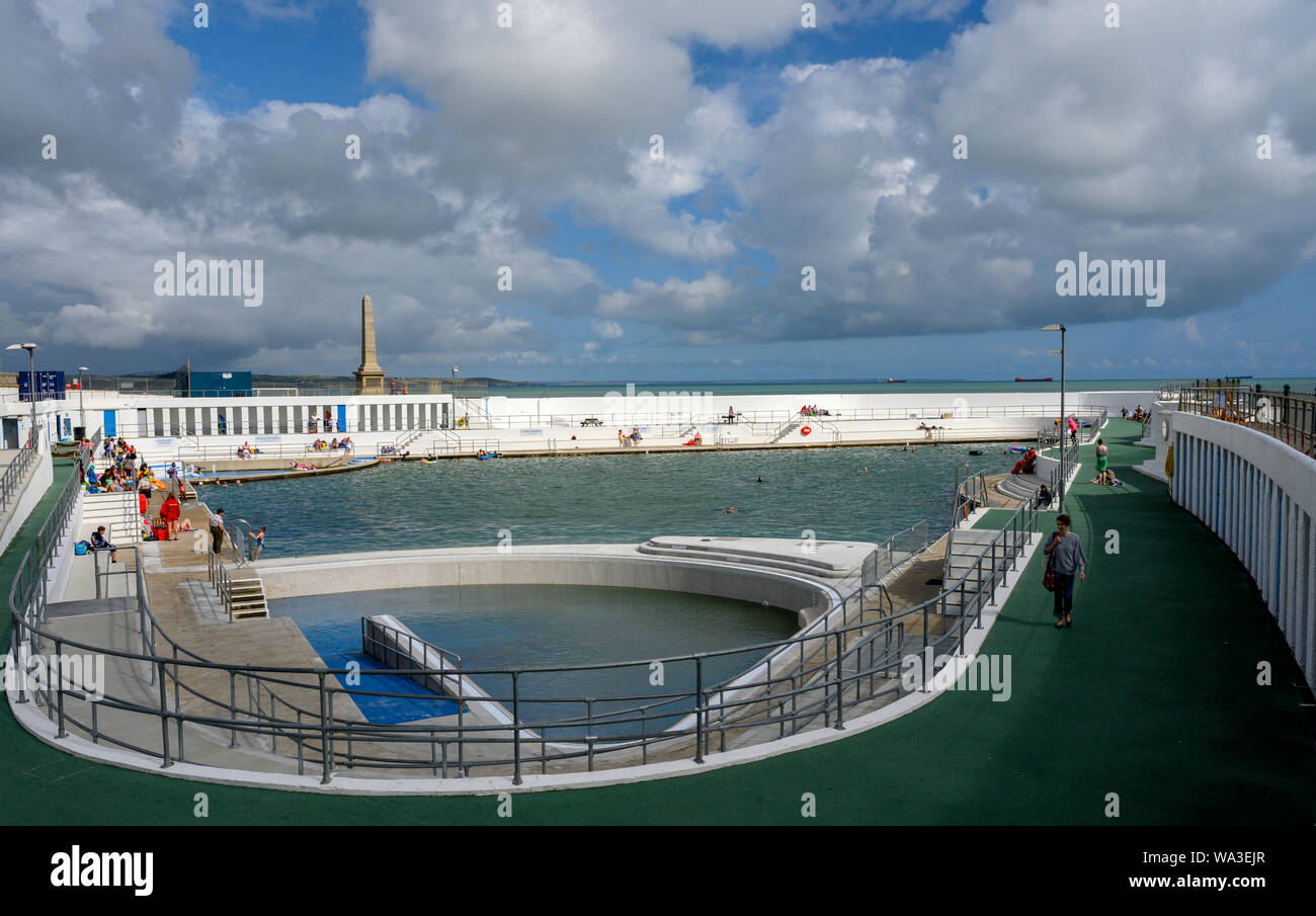 Jubilé intérieure, piscine de plein air sur le front de mer de Penzance, Cornwall, England, UK Banque D'Images