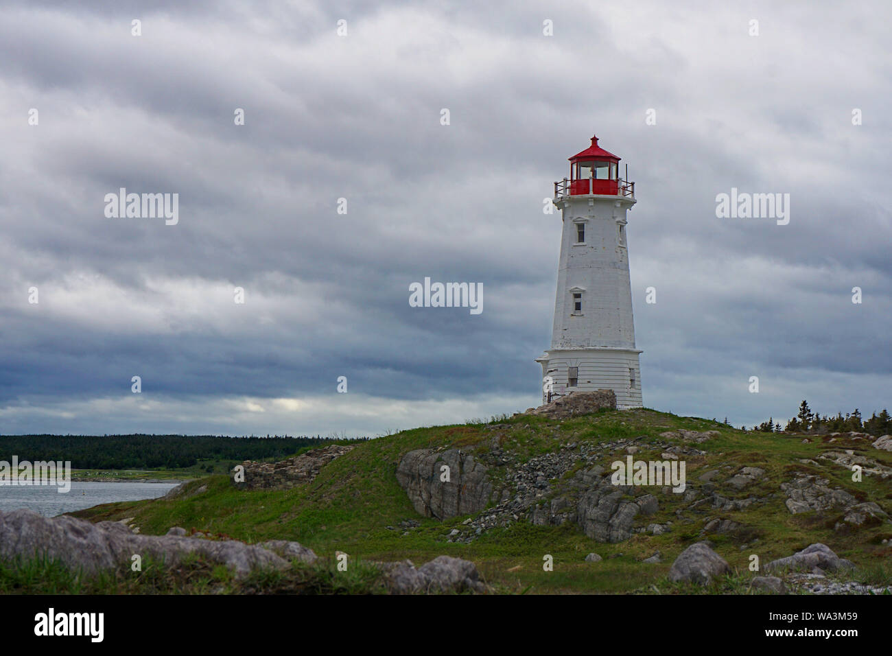 Louisbourg historique phare en Nouvelle-Écosse est sur le site du premier phare au Canada. Banque D'Images