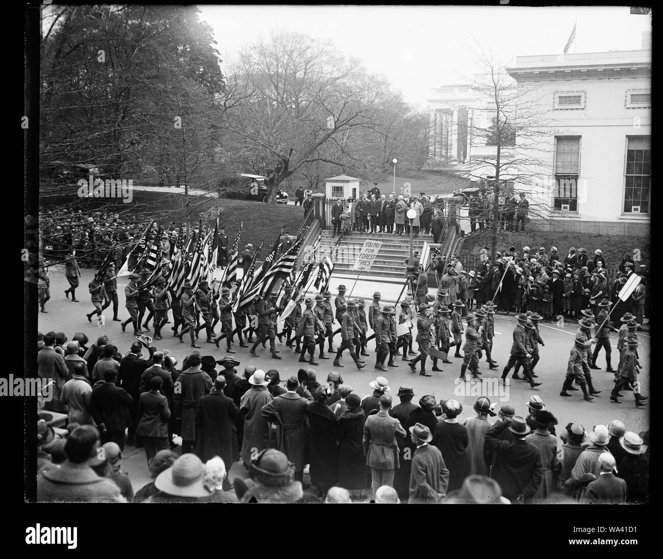 Les Boy Scouts du Nat'l'ouverture du capital de la Semaine de la protection des forêts avec un défilé de 1500 scouts, Bugle et Drum Corps et tous les réglages. Revu par le Président Coolidge et autorités scoutes d'ouest pas de bureaux de direction Banque D'Images