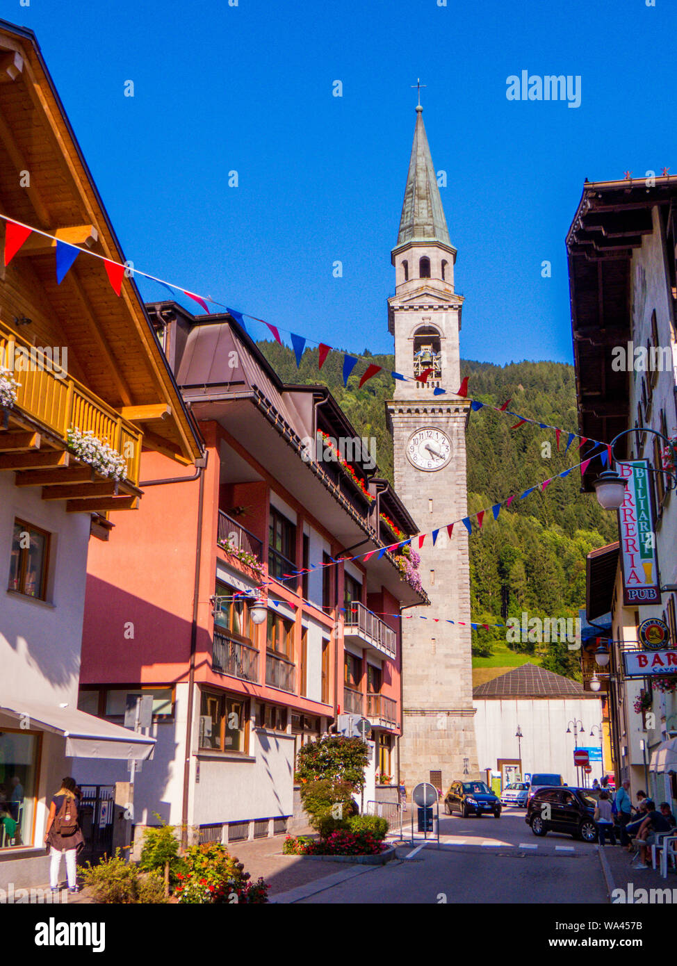 Église de San Lorenzo, Pinzolo, Italie Banque D'Images