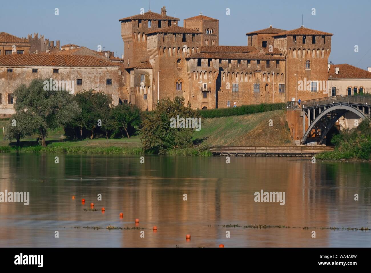 Vue sur la partie historique de la ville de Mantoue, Lombardie, Italie Banque D'Images