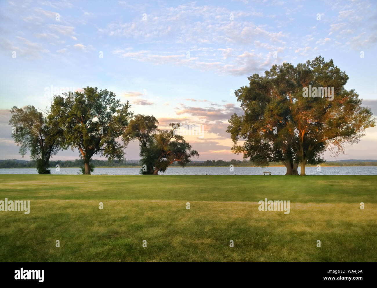 Onondaga Lake Park à Liverpool, New York, une banlieue de Syracuse, au lever du soleil en été Banque D'Images