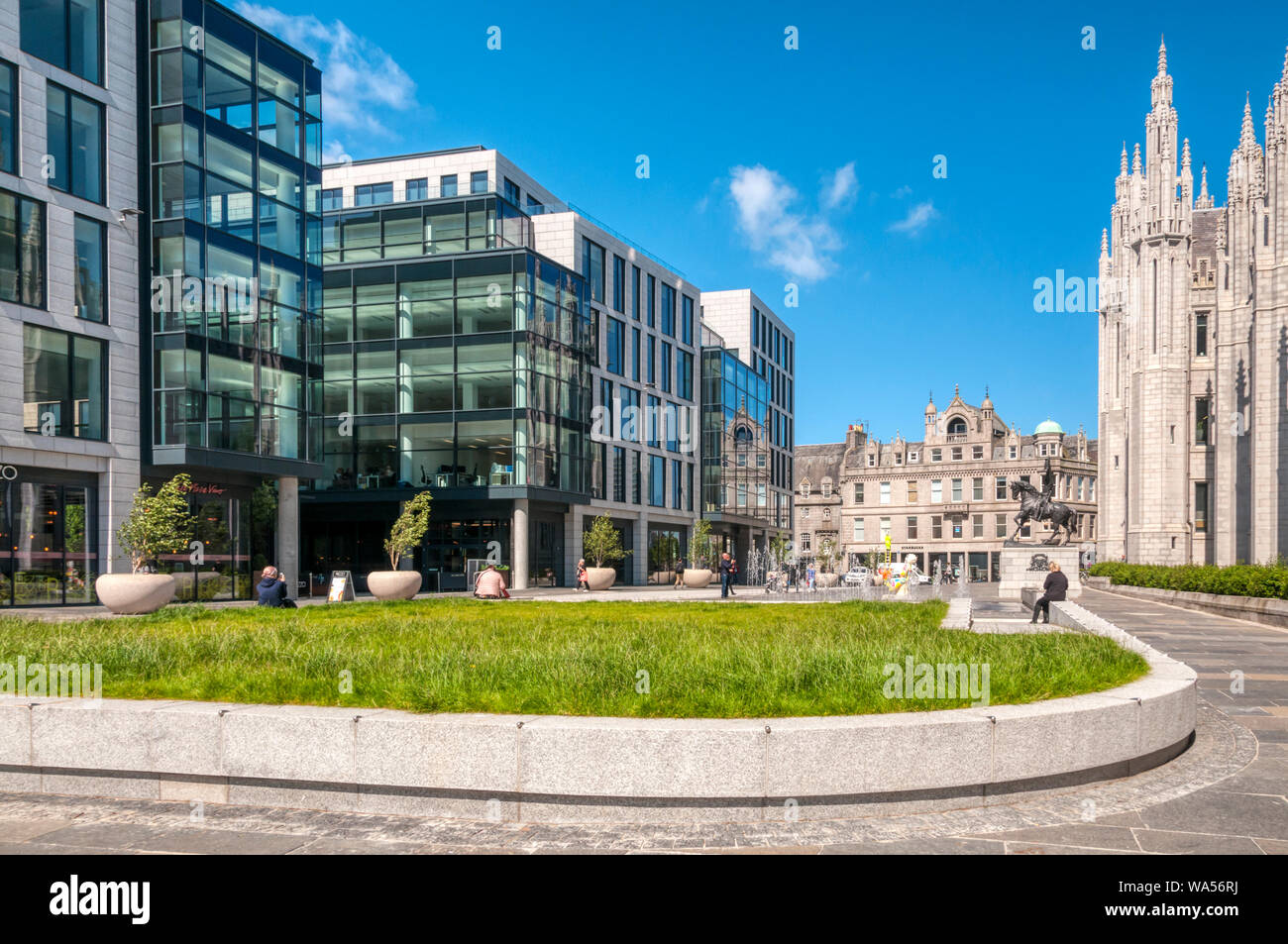 Broad Street dans le centre de Aberdeen. Banque D'Images