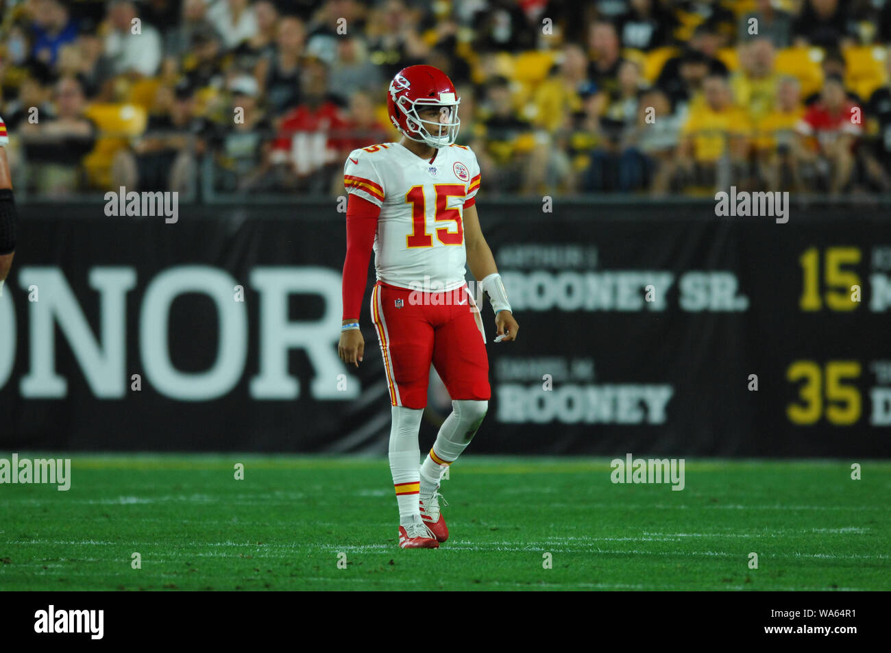 17 août 2019 : Patrick Mahomes # 15 au cours de la Pittsburgh Steelers vs Kansas City Chiefs au Heinz Field de Pittsburgh, PA. Jason Pohuski/CSM Banque D'Images 17 août 2019 : Patrick Mahomes # 15 au cours de la Pittsburgh Steelers vs Kansas City Chiefs au Heinz Field de Pittsburgh, PA. Jason Pohuski/CSM Banque D'Images