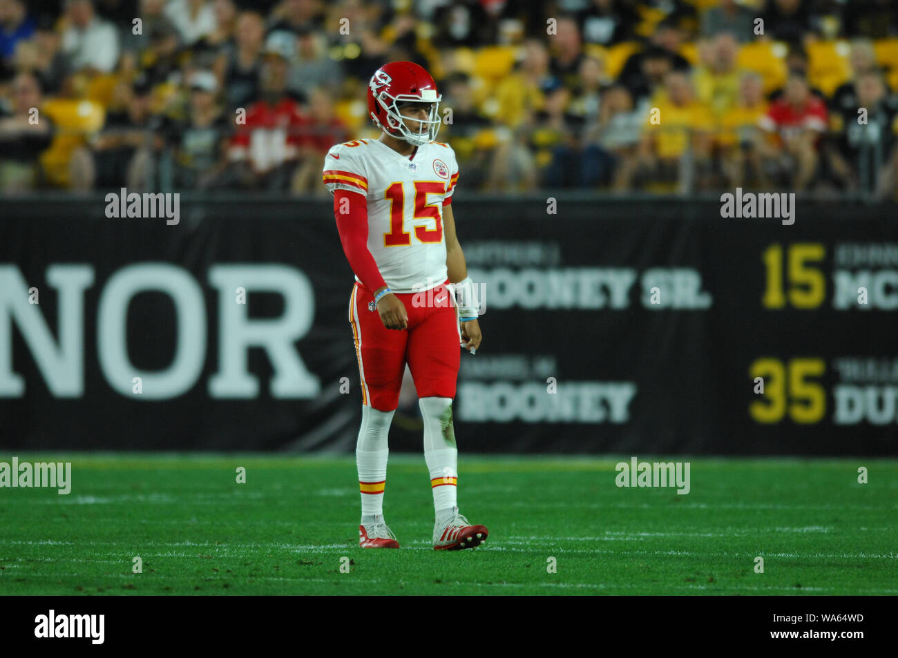17 août 2019 : Patrick Mahomes # 15 au cours de la Pittsburgh Steelers vs Kansas City Chiefs au Heinz Field de Pittsburgh, PA. Jason Pohuski/CSM Banque D'Images 17 août 2019 : Patrick Mahomes # 15 au cours de la Pittsburgh Steelers vs Kansas City Chiefs au Heinz Field de Pittsburgh, PA. Jason Pohuski/CSM Banque D'Images