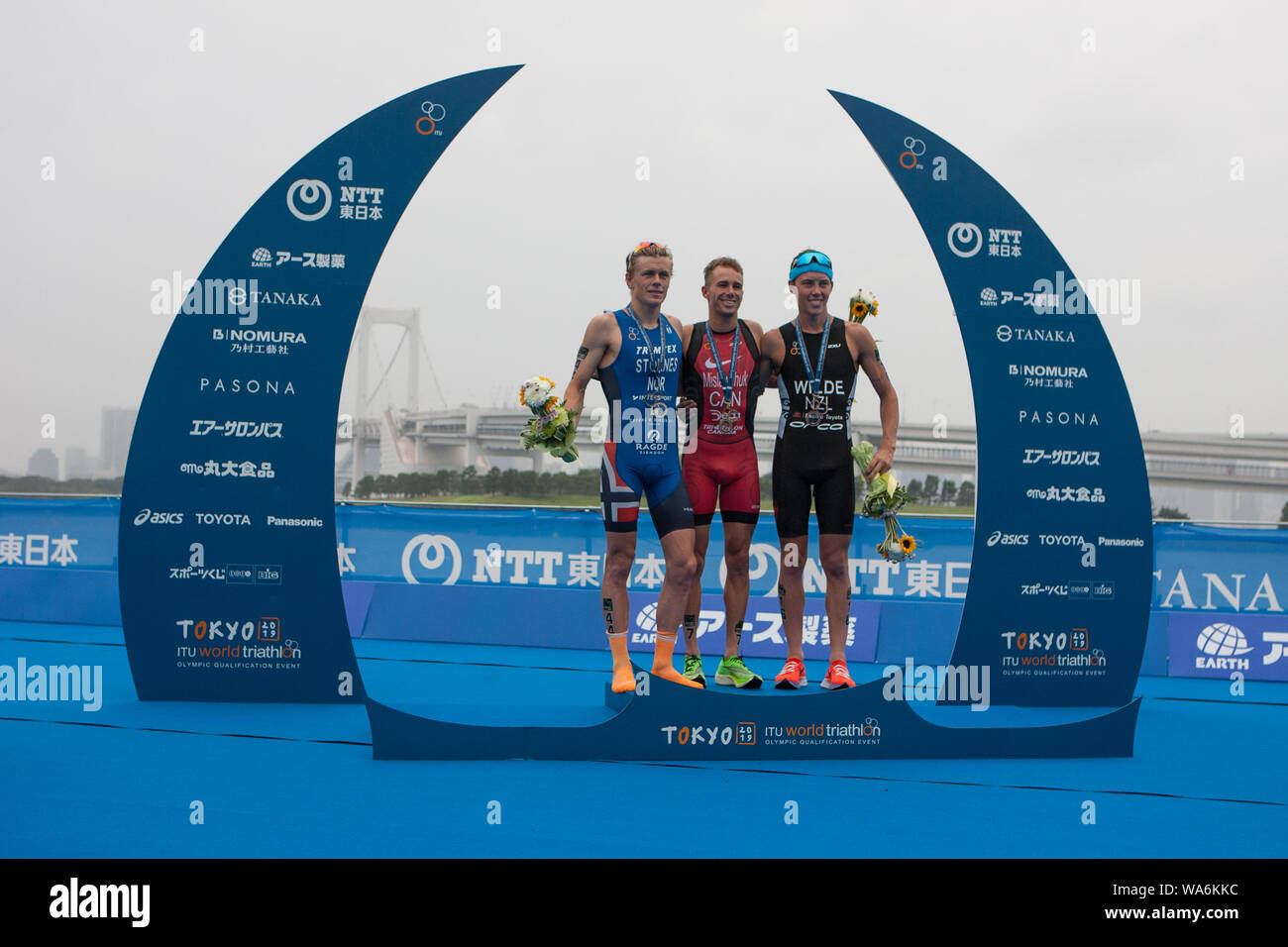 Tokyo, Japon. 18 août 2019. Les hommes d'élite début de la Tokyo 2019 Triathlon ITU World en cas de qualification pour les Jeux Olympiques d'Odaiba. Athlète : 1. Tyler Mislawchu PEUT, 2. Casper Stornes, NI 3. Hayden Wilde NZL (photos par Michael Steinebach / AFLO) Credit : AFLO Co.,Ltd/Alamy Live News Banque D'Images