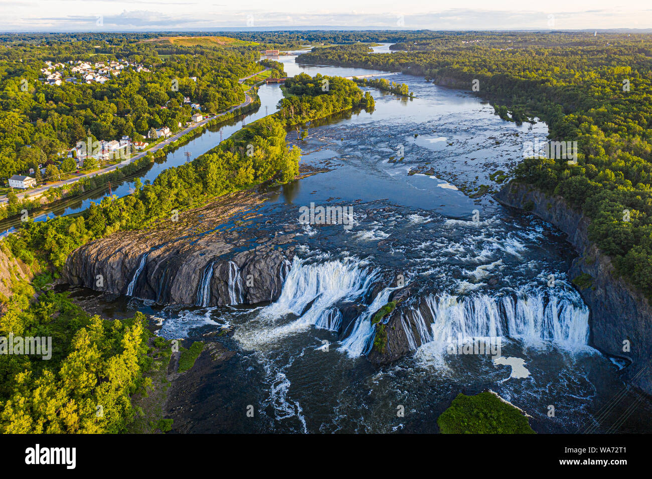Cohoes Falls sur la rivière Mohawk, Cohoes, New York, USA Banque D'Images