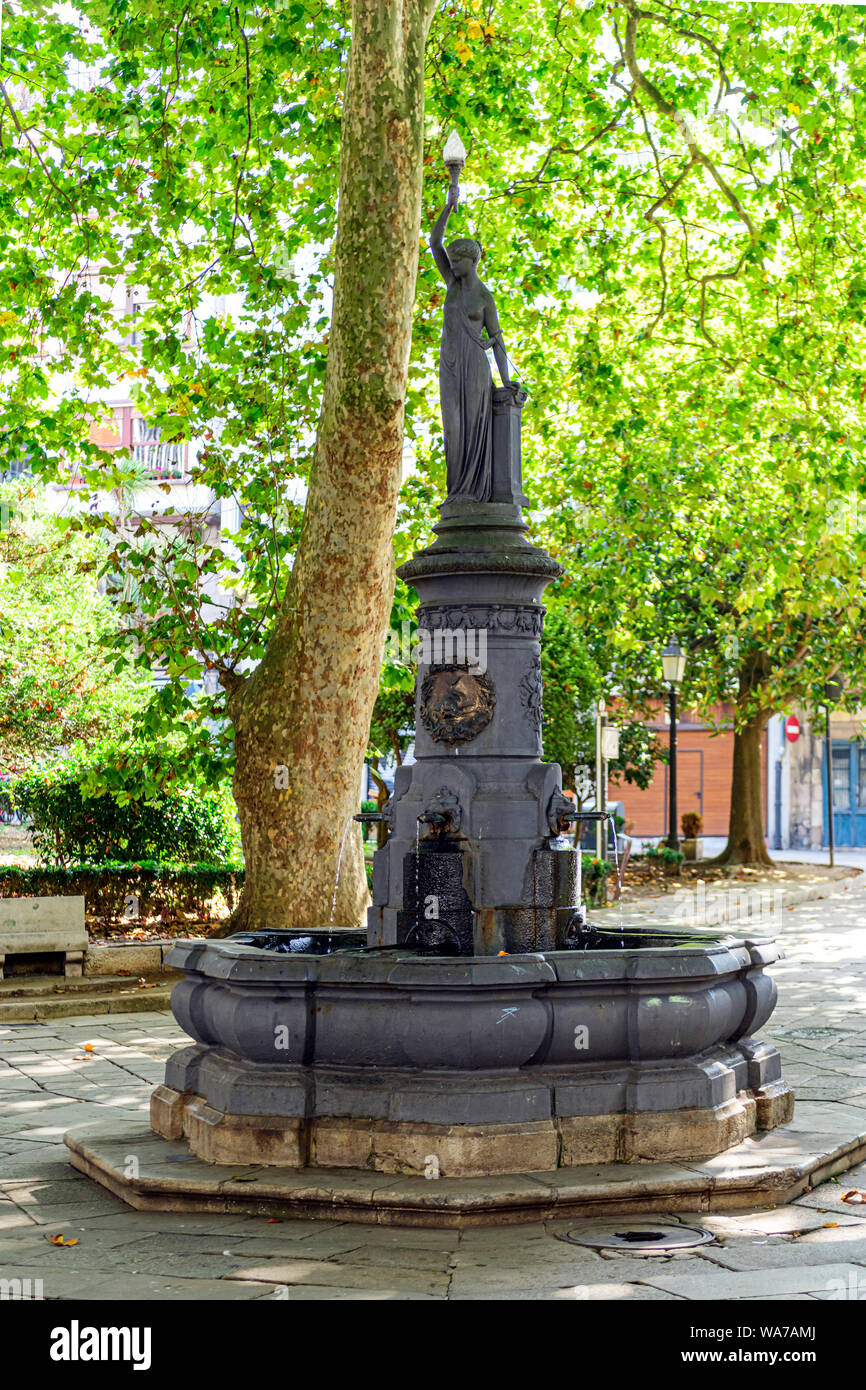 09.20.2018. La Coruna, Espagne. La fontaine de désir en général Azcárraga square, La Coruna, Espagne Banque D'Images