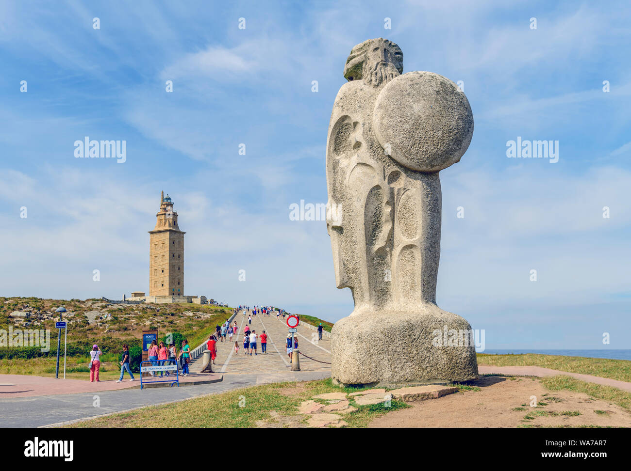 A la Coruna Statue de Breogán Tour guerrier celtique d'Hercules torre de hercules Bâtiment du phare romain site classé au patrimoine mondial de l'UNESCO la Coruna Espagne Banque D'Images