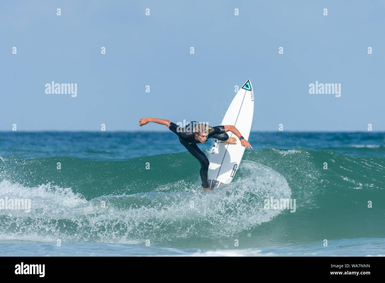 Lacanau France 08 17 19 Surfeur Francais Gatien Delahaye Entraine Au Lacanau Pro Qui A Celebre Son 40e Anniversaire En 19 Photo Stock Alamy Lacanau France 08 17 19 Surfeur Francais Gatien Delahaye Entraine Au Lacanau Pro Qui A Celebre Son 40e Anniversaire En 19 Photo Stock Alamy