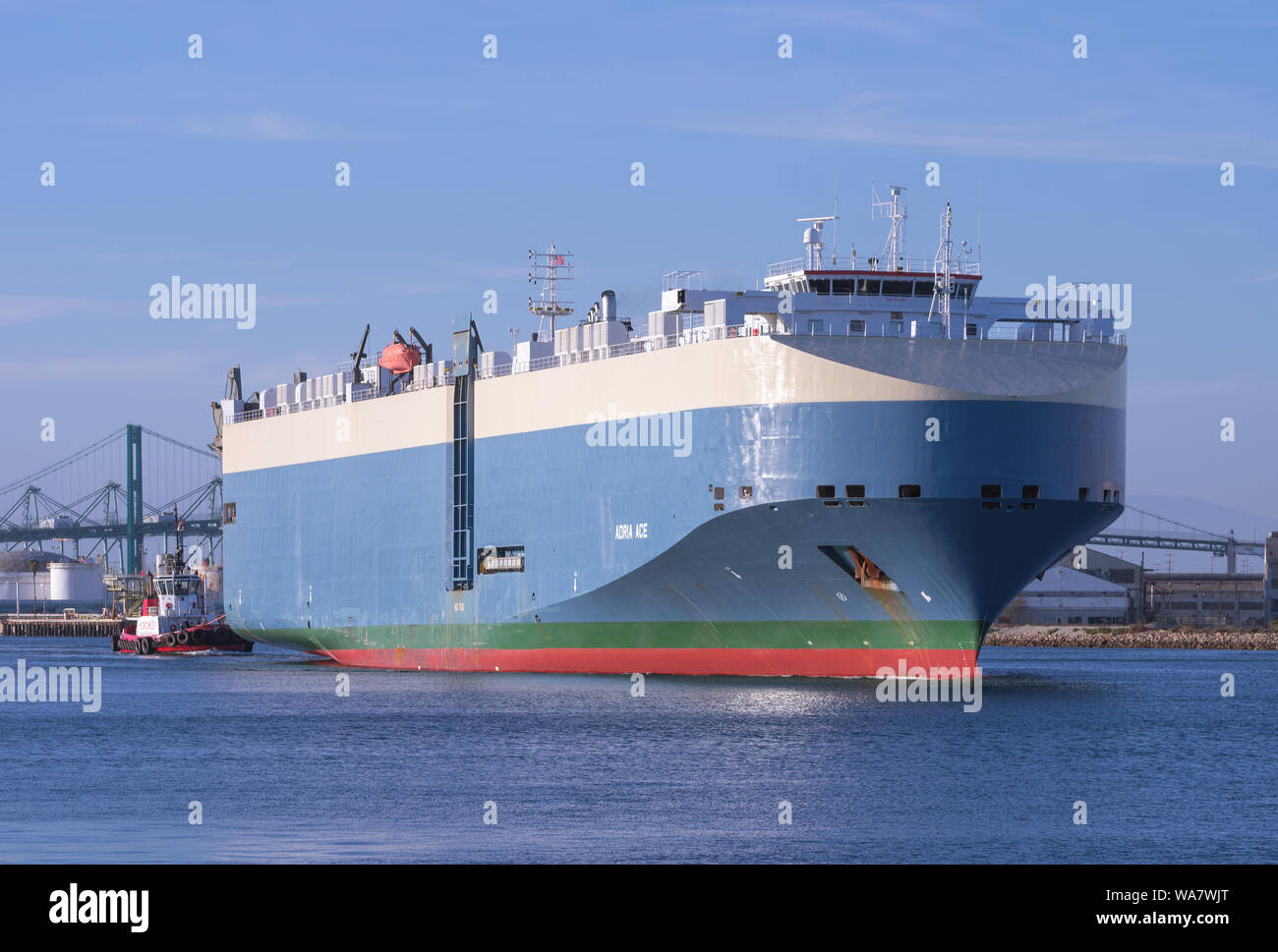 Image d'un des navire illustré en partant du Port de Los Angeles. Banque D'Images