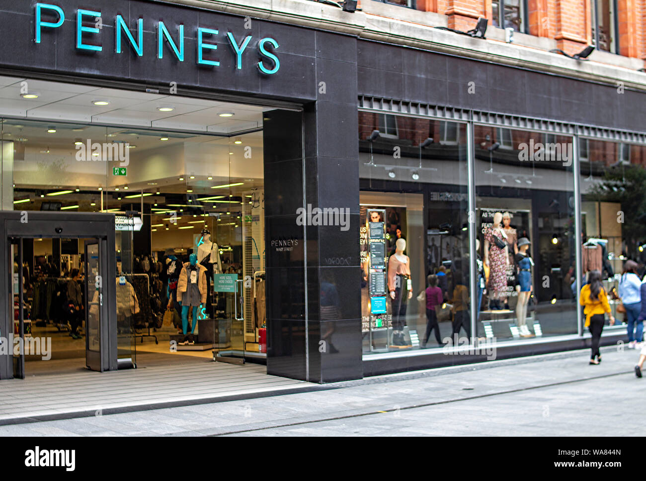 L'original en magasin Penneys Mary Street, Dublin, Irlande, qui a ouvert ses portes en 1989. Banque D'Images