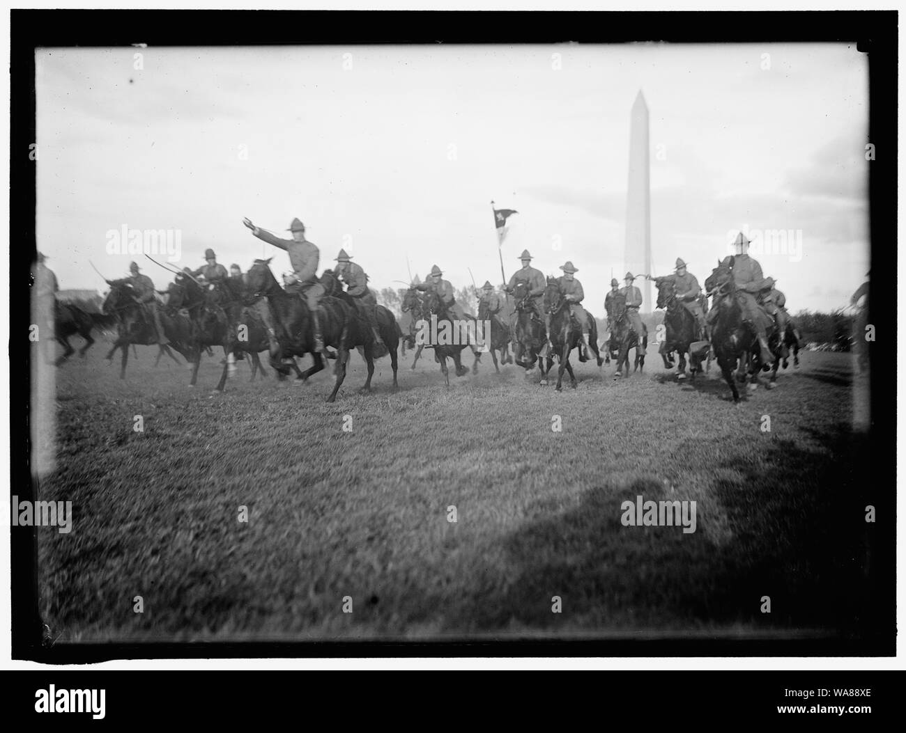 Revue de cavalerie PAR LE PRÉSIDENT WILSON. Manœuvres EN CAVALERIE Banque D'Images