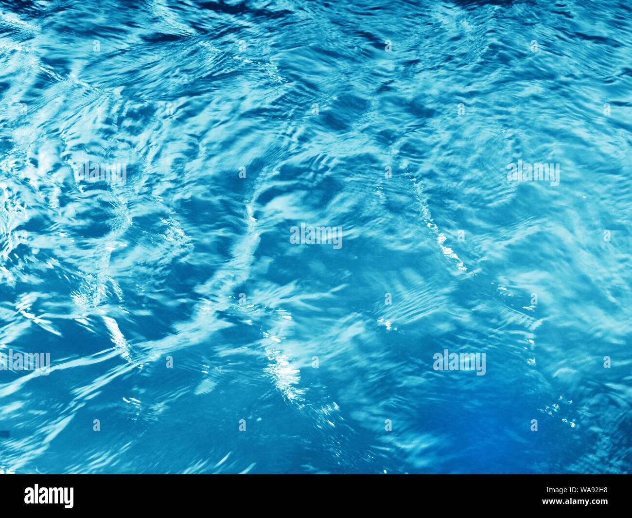 La texture de l'eau bleu foncé Banque D'Images