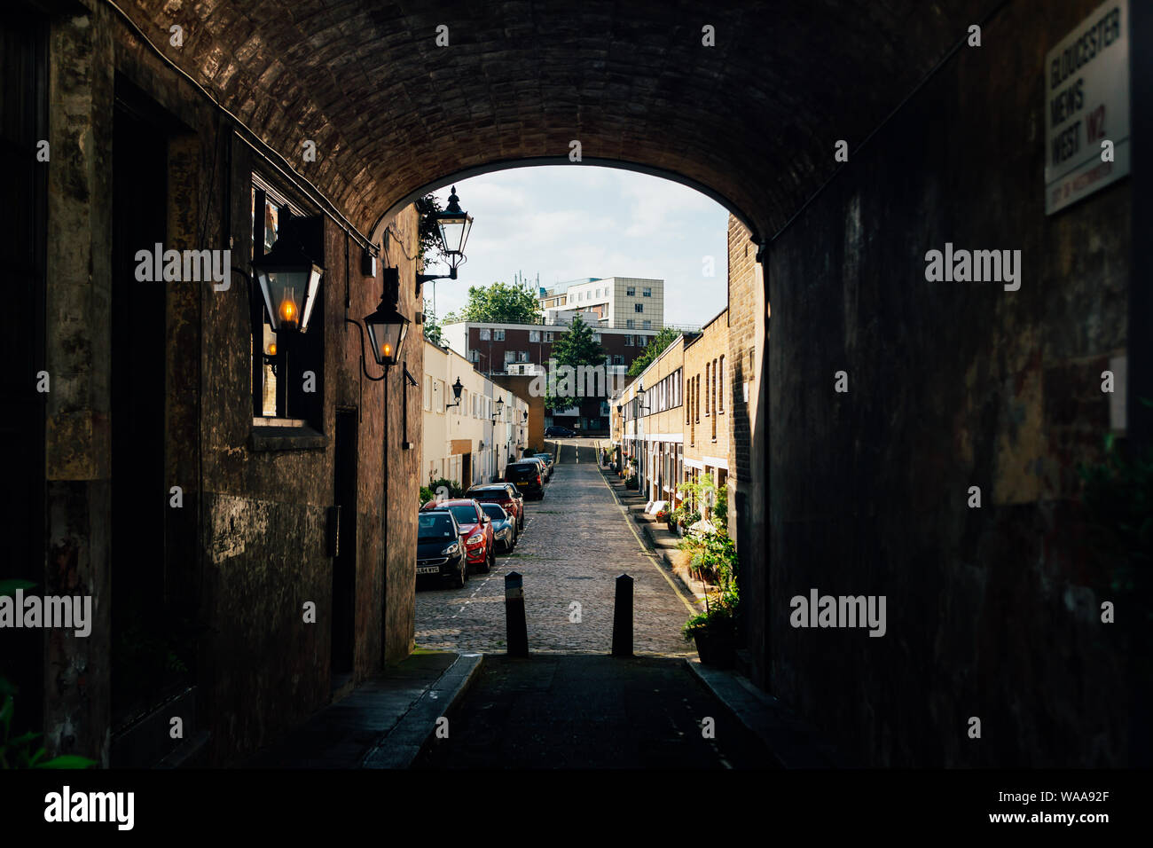 Londres/UK - 22/07/19: Gloucester Mews West, Bayswater. Bayswater est un quartier riche de la ville de Westminster Banque D'Images