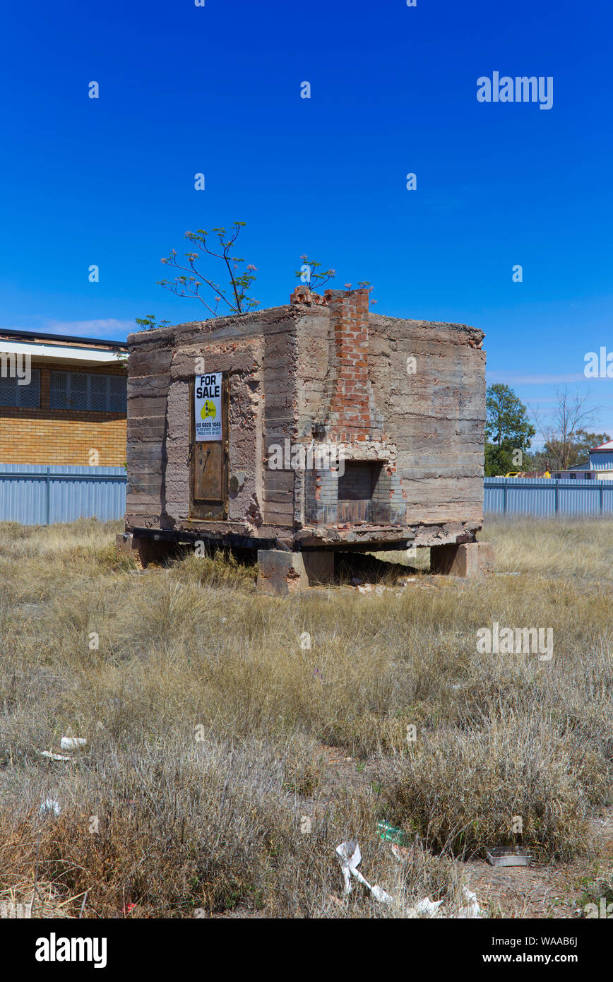 Tout ce qui reste de l'incendie de 2007 le feu sur la National Australia Bank est la principale banque. Walgett New South Wales Australie Banque D'Images