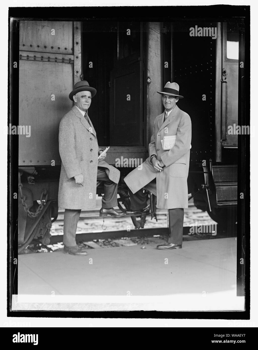 Clark Griffith & Stanley Harris de partir pour Pittsburgh, 10/5/25 Banque D'Images