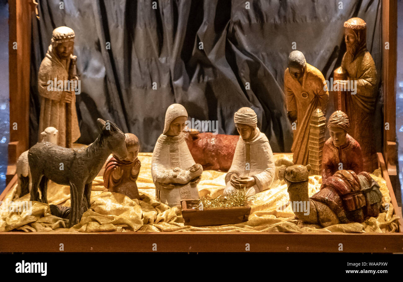 La Crèche de Noël Anglaise : Une Tradition Festive et Évolutive