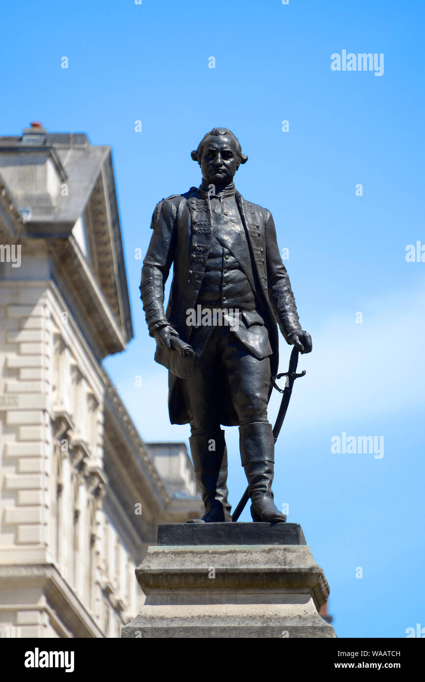 Londres, Angleterre, Royaume-Uni. Statue : Robert Clive / 'Clive of India' (Jean Tweed, 1912) donnant sur St James's Park Banque D'Images