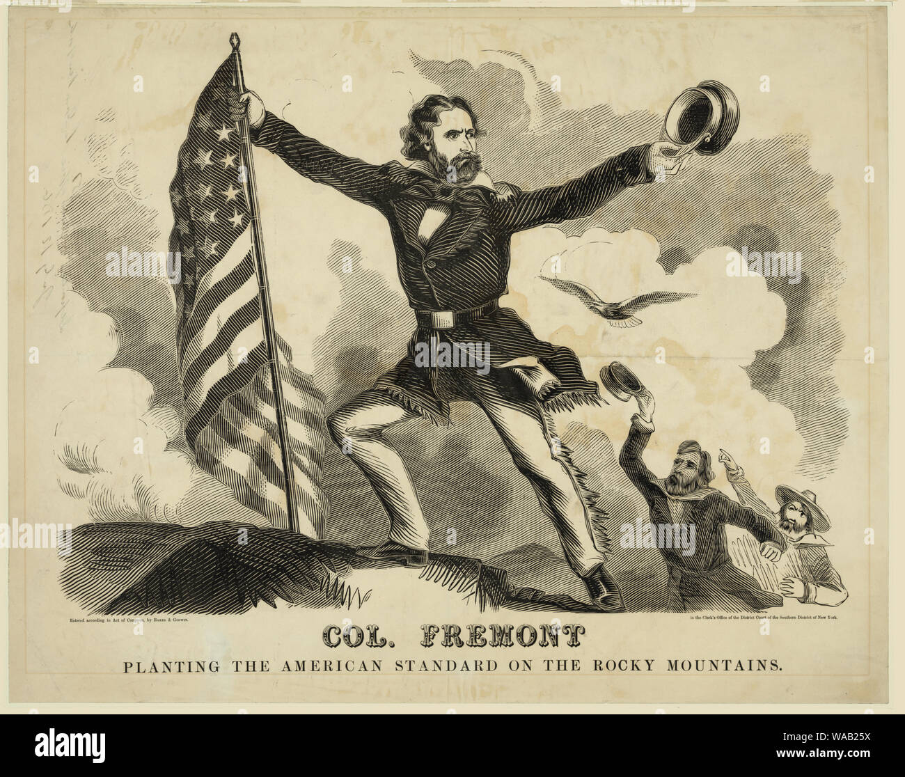 Le colonel Fremont la plantation la norme américaine sur les montagnes Rocheuses Résumé : La preuve d'une grande campagne de gravure sur bois ou bannière affiche pour John C. Fremont, candidat présidentiel républicain en 1856. Fremont est montré en pleine-longueur sur un pic de montagne, la plantation d'un drapeau américain. Il est vêtu de pantalons à franges et manteau militaire et des vagues un visored cap dans l'air. Ci-dessous, à droite, sont un trappeur barbu ou de l'explorateur et un mexicain portant un chapeau à large bord. Une blanche plane dans l'air au-delà d'eux. Cette scène et que dans no 1856-4 sont sans aucun doute destiné à évoquer des souvenirs héroïques de la célèbre Fremont exp Banque D'Images