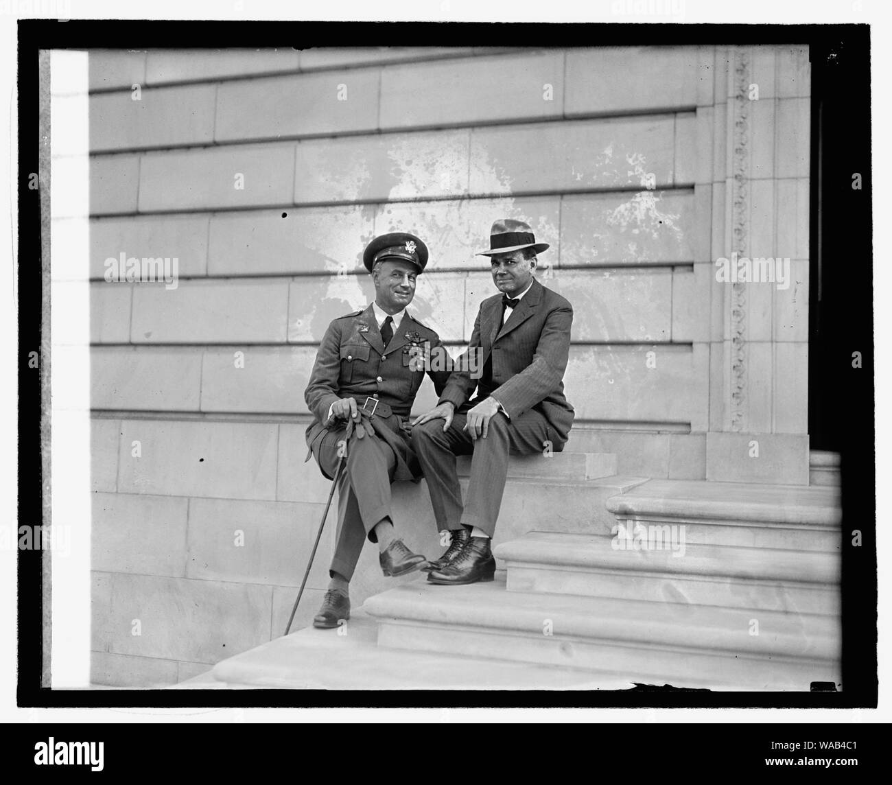 Le colonel Mitchell & rép.., Frank R. Reid, de l'Illinois, [10/6/25] Banque D'Images