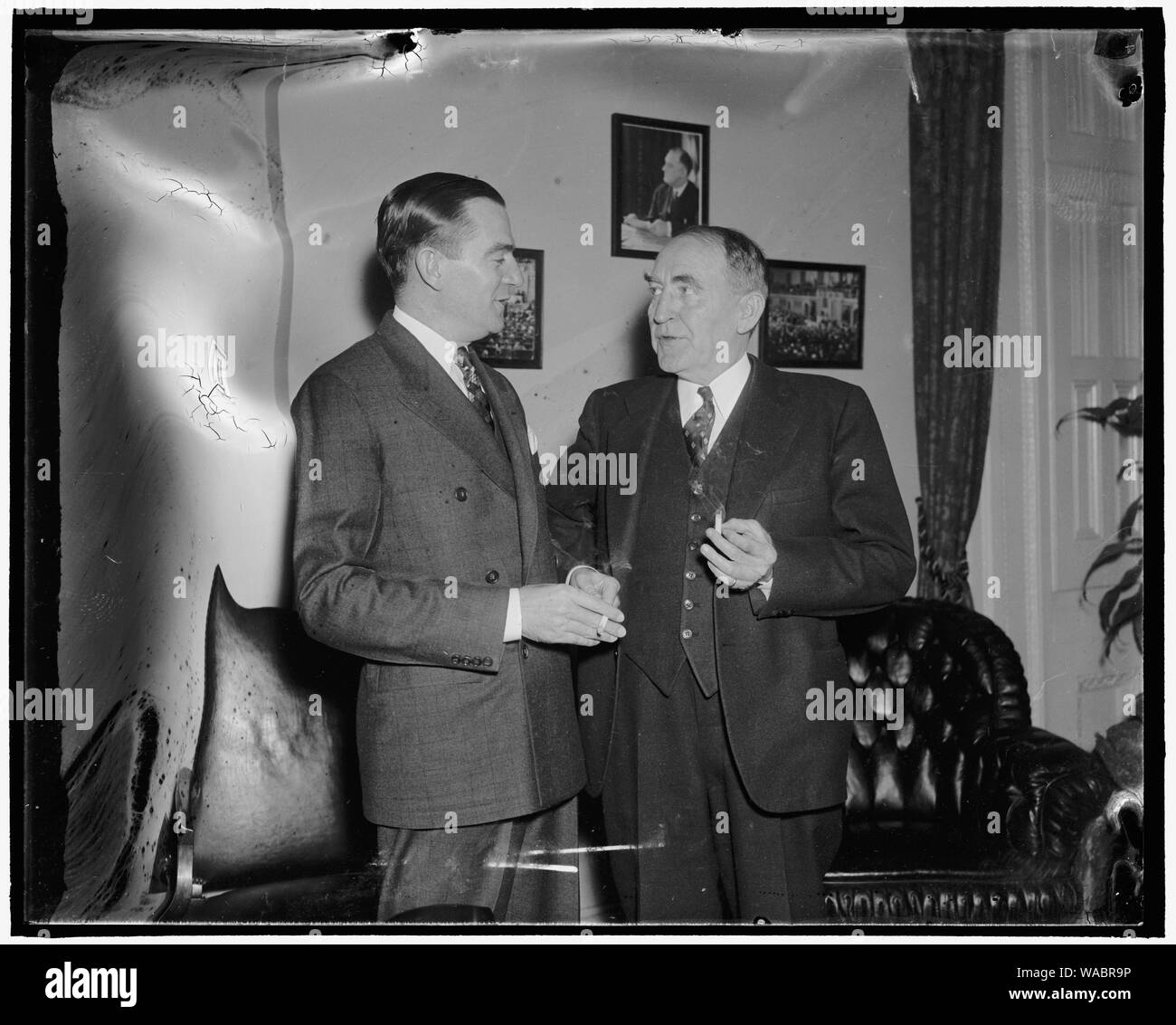 La journée du congrès. 11:40 Rempl. Thomas s'engage dans une courte conférence avec le président de Bankhead avant d'assister à ses fonctions à la Chambre Banque D'Images