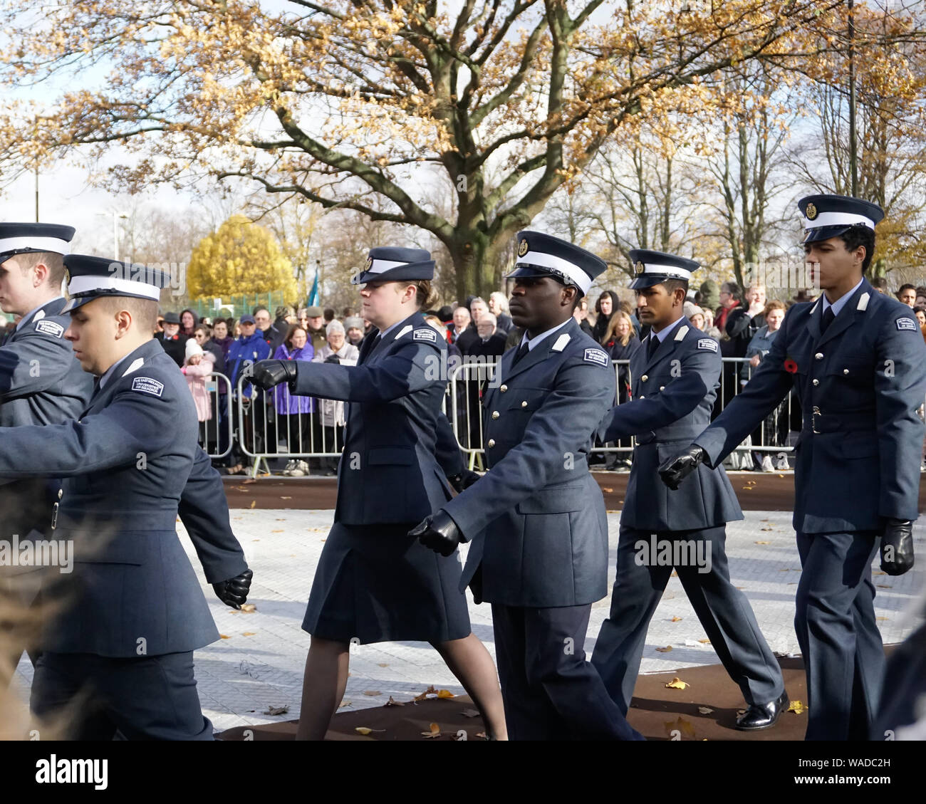Leicester, Royaume-Uni - 11 novembre 2018 : Des représentants de la force de police marcher pendant la cérémonie du jour de l'événement du centenaire à travers l'Arc Banque D'Images