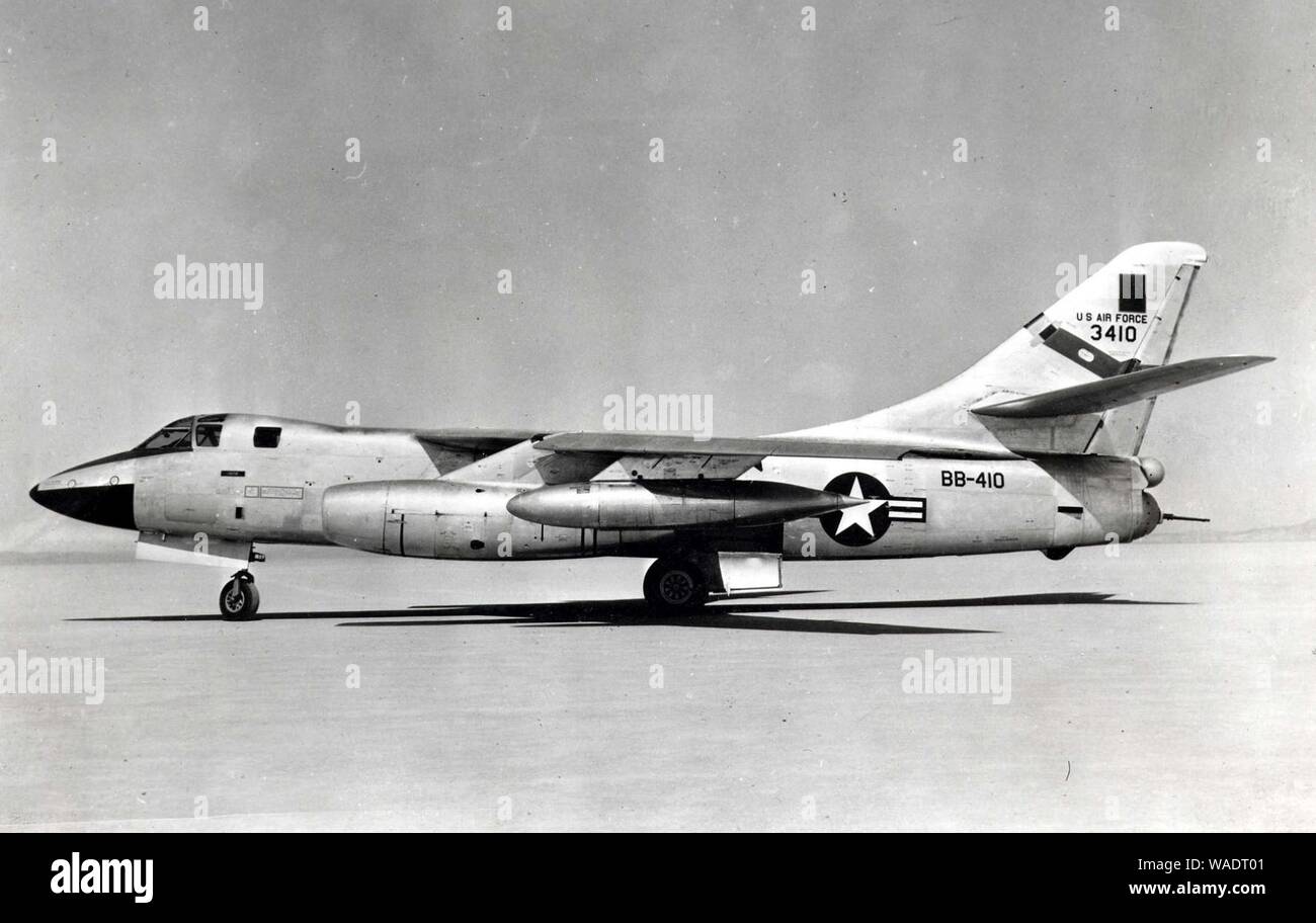Douglas RB-66B Destroyer vue latérale (N° 53-410) C'est la deuxième RB-66B construit. Photo prise le 15 septembre, 1955 061102-F-1234P-023. Banque D'Images