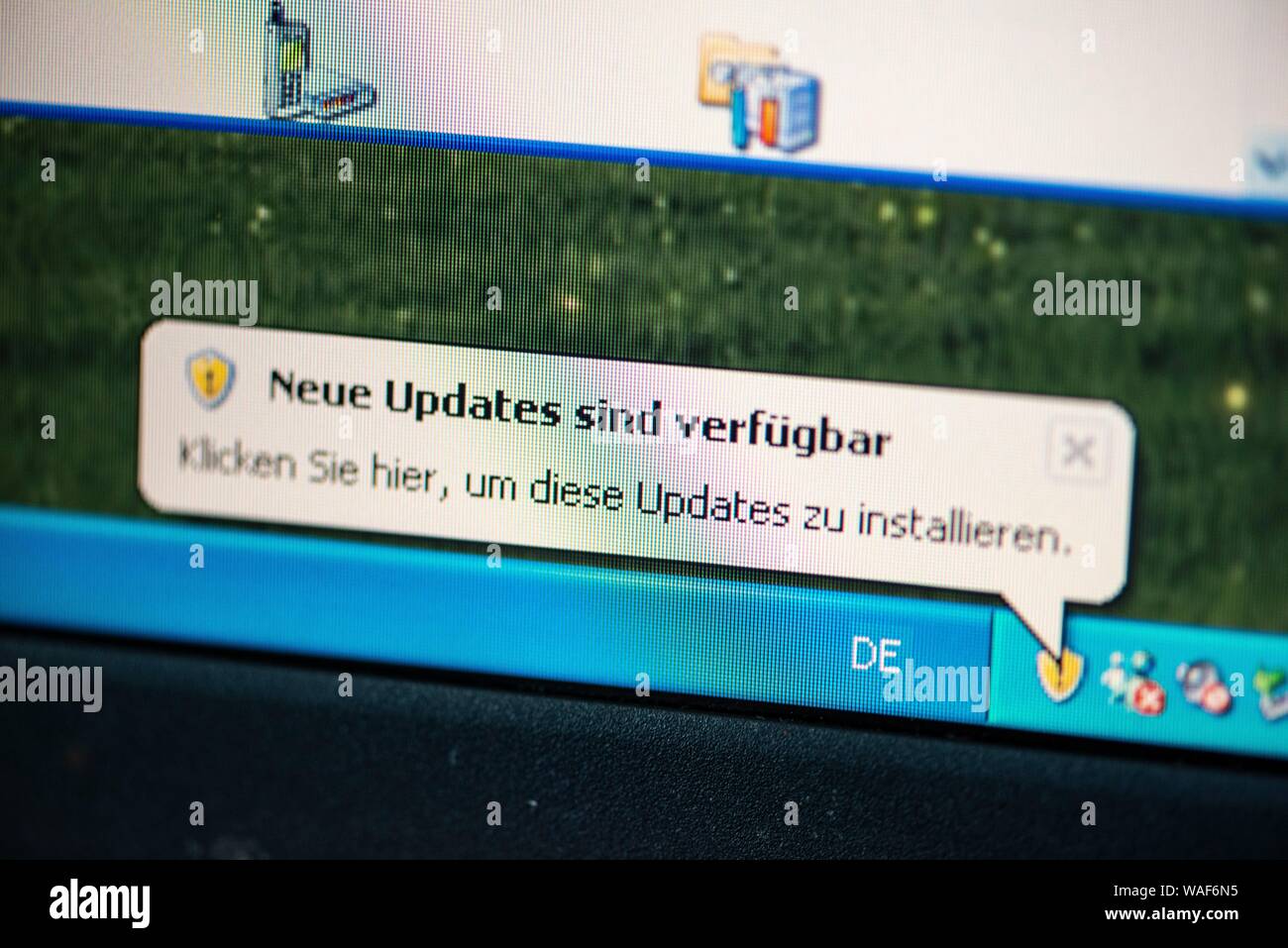 Message sur le bureau, de nouvelles mises à jour disponibles, système d'exploitation Microsoft Windows XP, Allemagne Banque D'Images