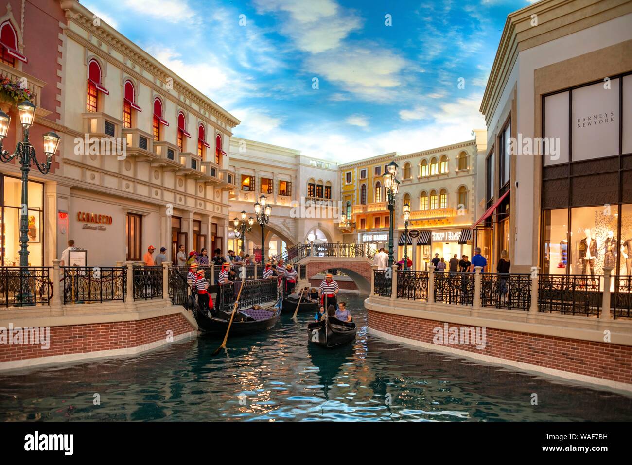 Replica Venise, gondoles vénitiennes sur le Grand Canal, canal, Canal Grande, sous ciel artificiel, Venetian Resort Hotel, Casino, Las Vegas Strip, Las Banque D'Images