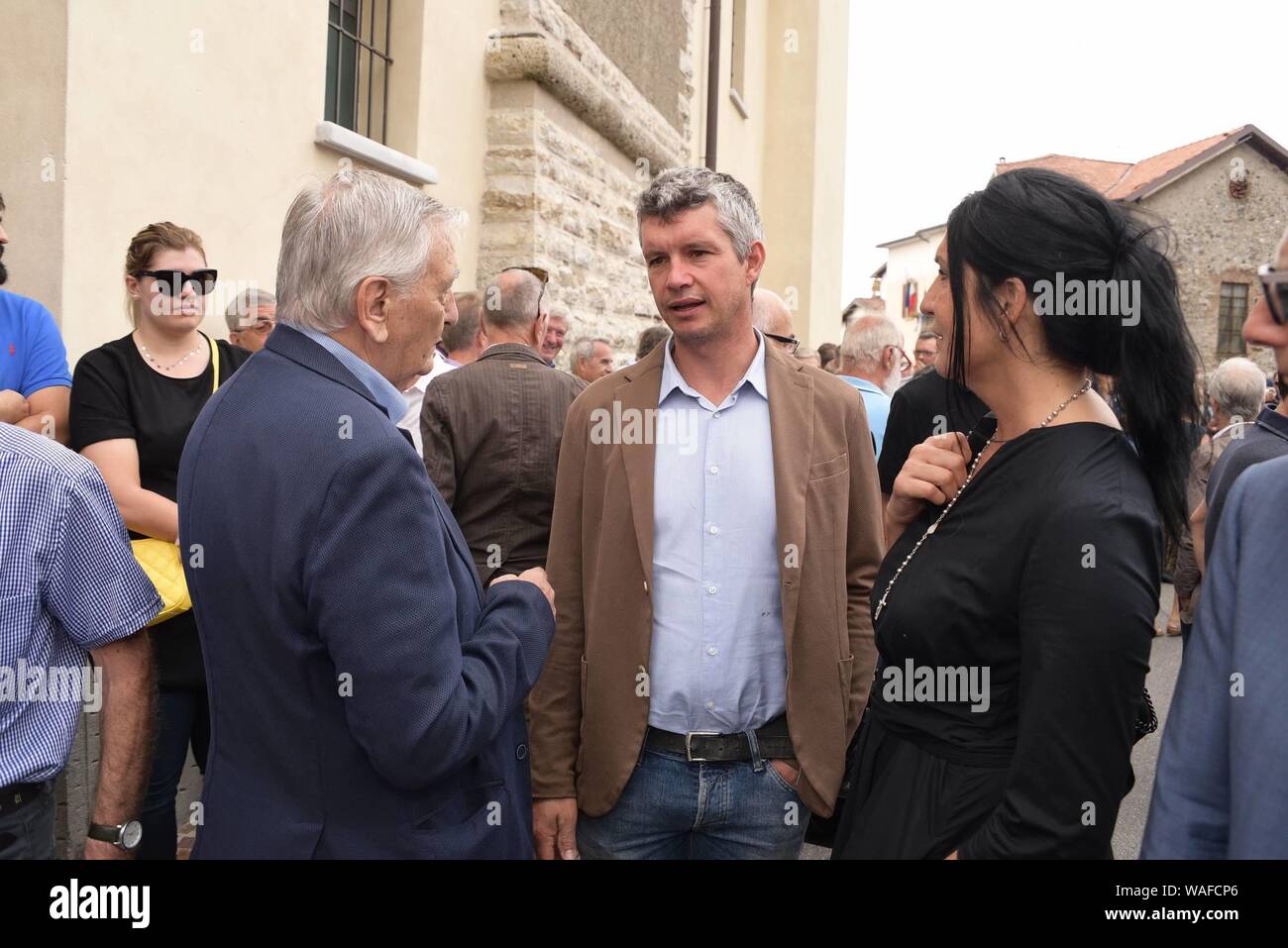 20/08 // 2019 Chronicle Bergamo Paladina, funérailles de Felice Gimondi dans la photo sport amis à la cérémonie funéraire. Avec Paolo Savoldelli et Lara Magoni (Barbara Papini/Fotogramma, Paladina (Bergame) - 2019-08-20) p.s. la foto e' utilizzabile nel rispetto del contesto dans cui e' stata scattata, e senza intento del diffamatorio decoro delle persone rappresentate Banque D'Images