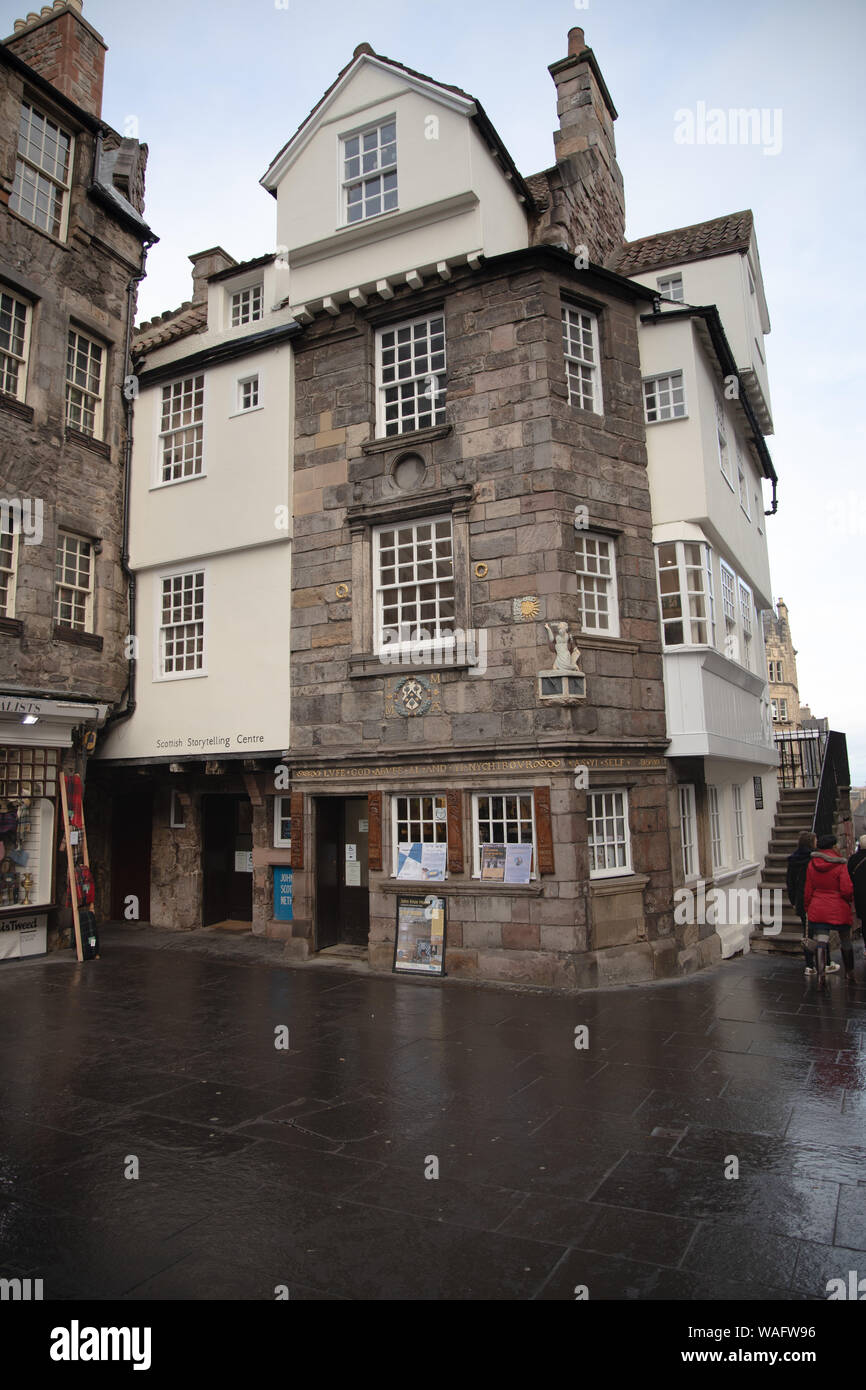 La maison de John Knox Scottish Storytelling Centre, High Street sur le Royal Mile à Édimbourg en Écosse Banque D'Images