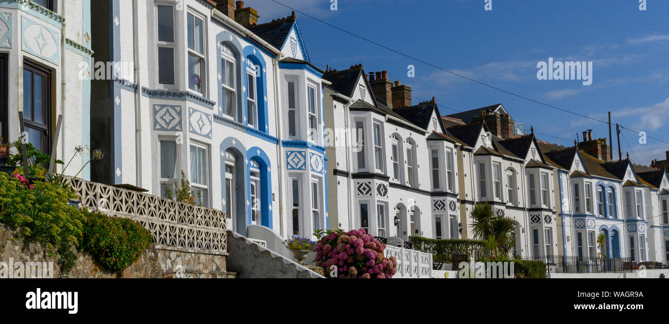 Terrasse victorienne surplombant le port, logement de Porthleven Porthleven, Cornwall, Cornwall, England, UK Banque D'Images