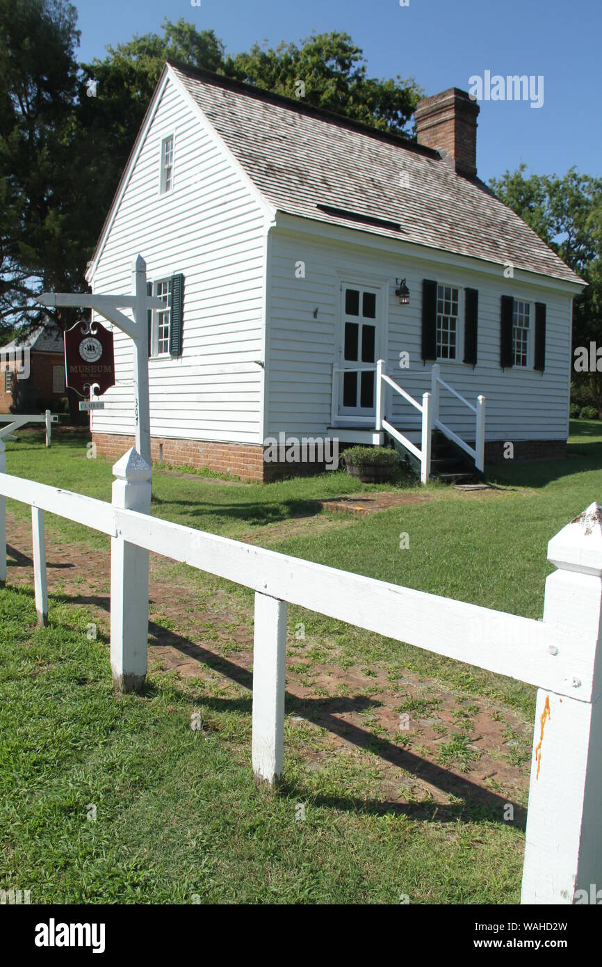 Structures historiques dans le parc historique national colonial, dans le comté de York, en Virginie. Museum on main à Yorktown, va, Etats-Unis. Banque D'Images