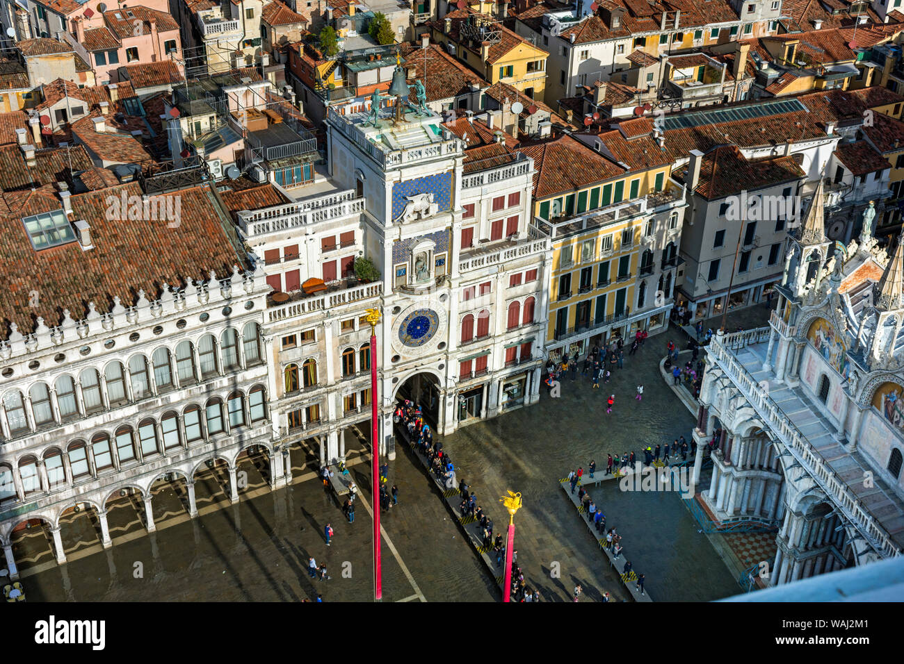 La Torre dell'Orologio (St Mark's Clocktower) de l'hôtel Campanile di San Marco (clocher), la Place Saint-Marc, Venise, Italie Banque D'Images