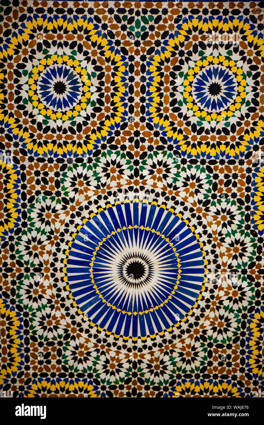 Marrakech, Maroc. Mur de carreaux de mosaïque marocaine Banque D'Images