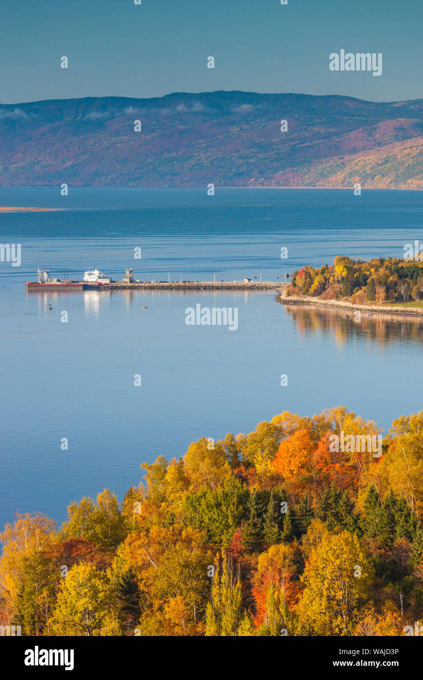 Canada, Québec, Saint Joseph de la rive. Portrait de l'Ile aux Coudres ferry pier Banque D'Images Canada, Québec, Saint Joseph de la rive. Portrait de l'Ile aux Coudres ferry pier Banque D'Images
