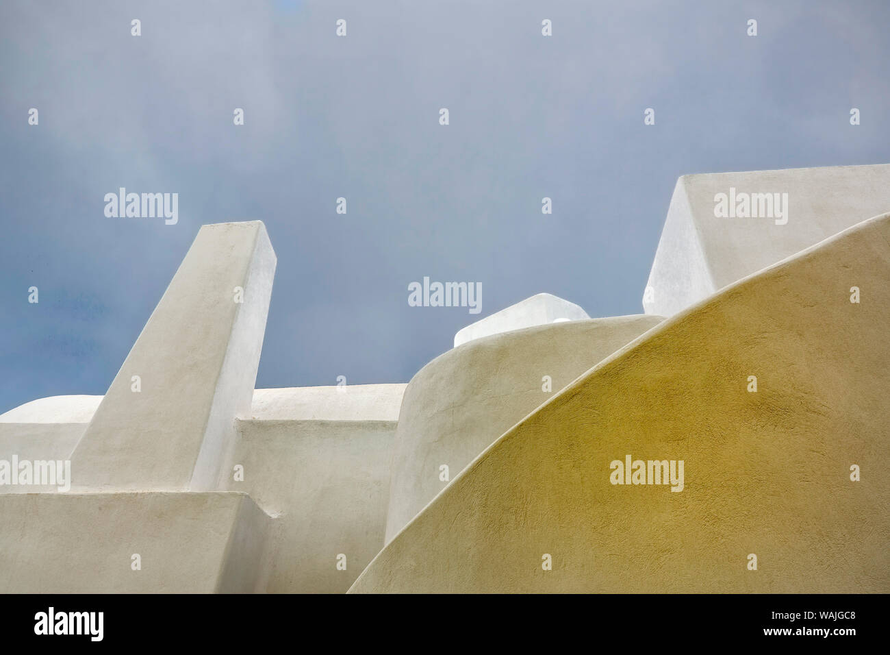 L'Europe, la Grèce, l'Imerovigli. Formes de bâtiment blanc. En tant que crédit : Jim Nilsen / Jaynes Gallery / DanitaDelimont.com Banque D'Images