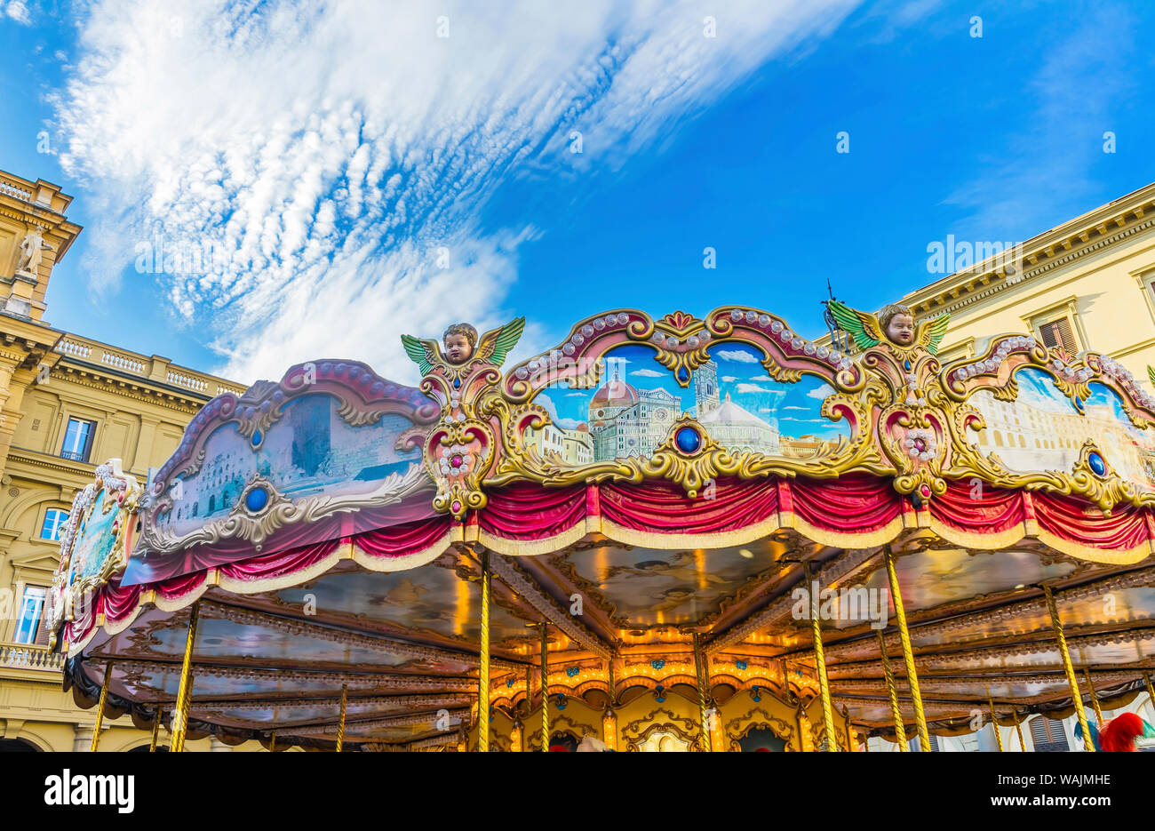 Carousel merry go round Piazza della Repubblica carousel merry go round, Florence, Italie. Banque D'Images