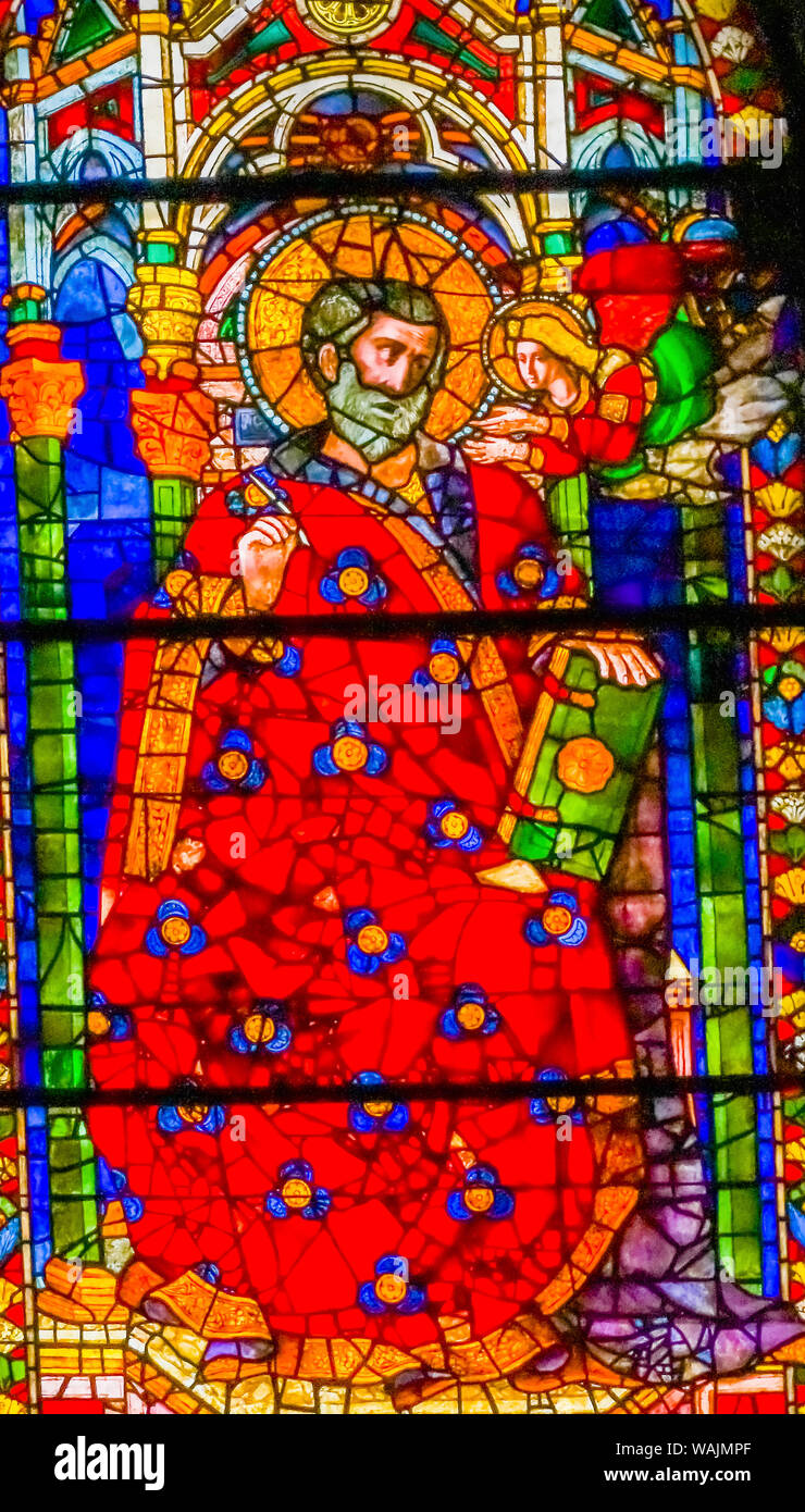 Saint Matthieu vitrail, 1400's, de la cathédrale Duomo, Florence, Italie. Banque D'Images