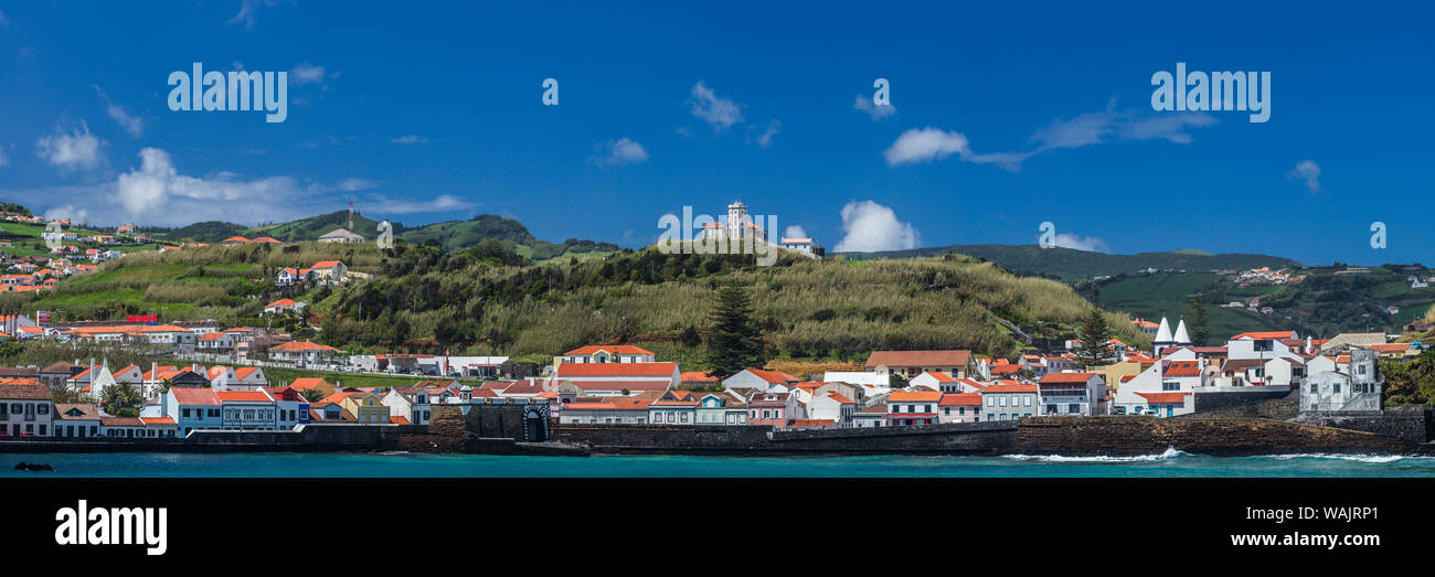 Le Portugal, Açores, île de Faial, Horta. Vieux port de Porto Pim et la Forte de Sao Sebastiao fort Banque D'Images