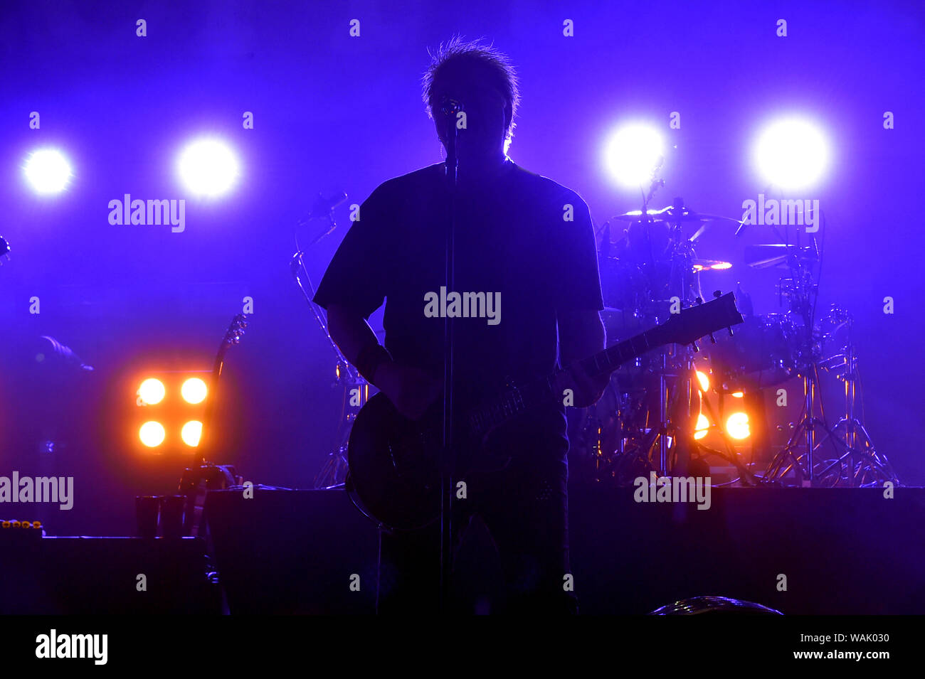 Loket, République tchèque. 20e Août, 2019. Dexter Holland, chanteur et quitarist de la progéniture, effectuée pendant le concert à Loket, près de Sokolov, République tchèque, le 20 août 2019. Credit : Slavomir Kubes/CTK Photo/Alamy Live News Banque D'Images