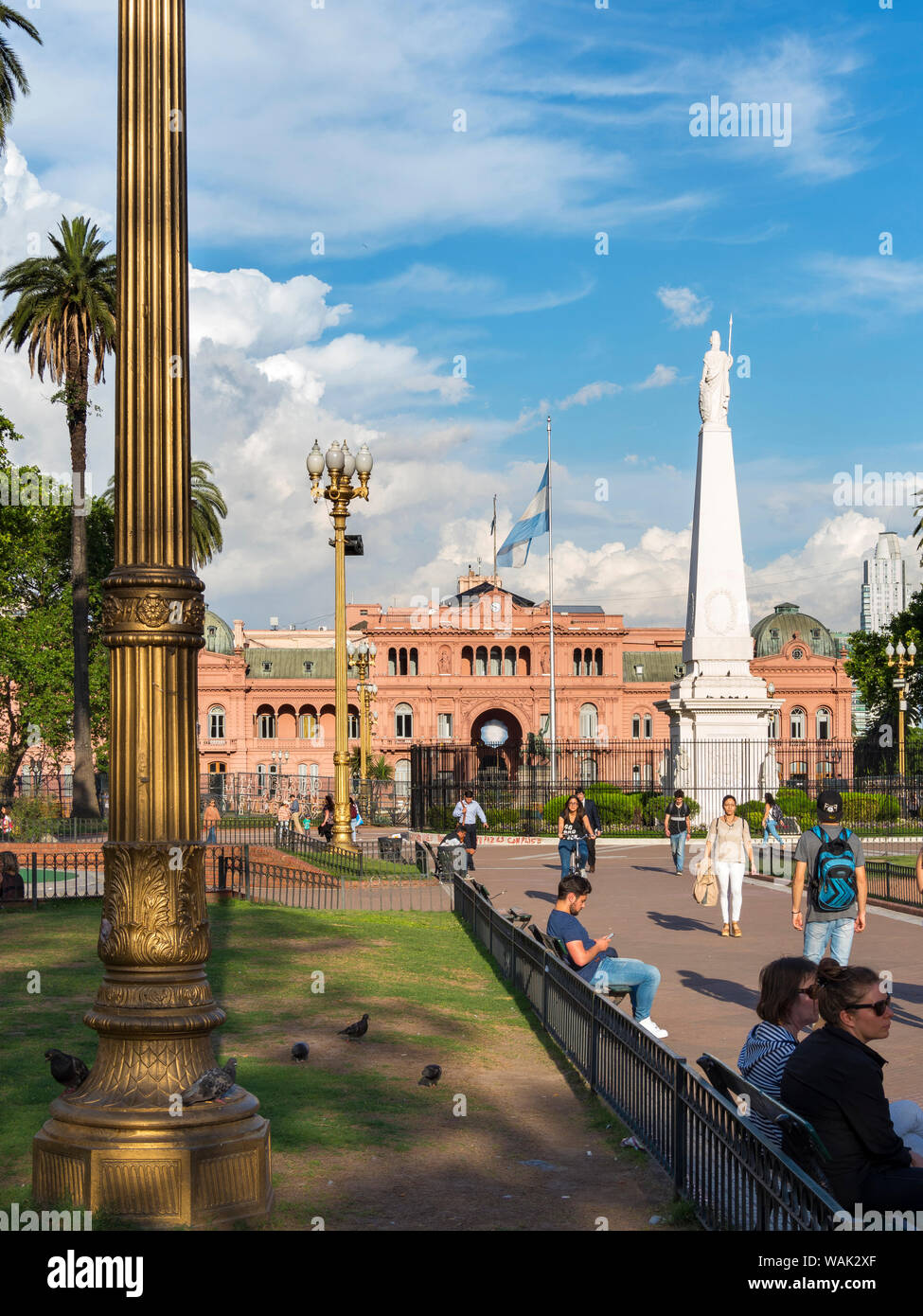 Plaza de Mayo et la Casa Rosada. L'Amérique du Sud, Buenos Aires, Argentine. (Usage éditorial uniquement) Banque D'Images