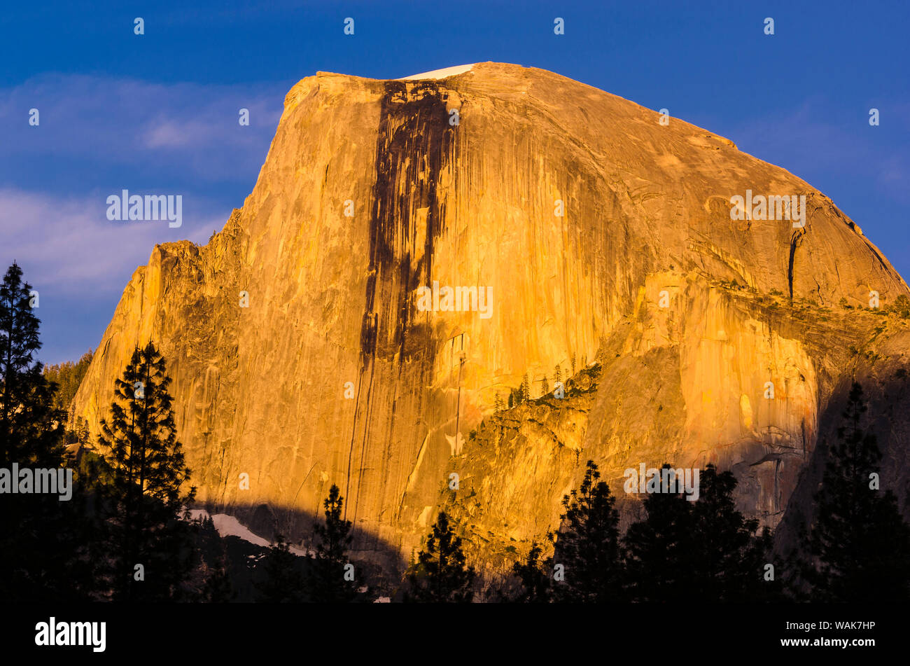 Lumière du soir sur Half Dome, Yosemite National Park, California, USA. Banque D'Images