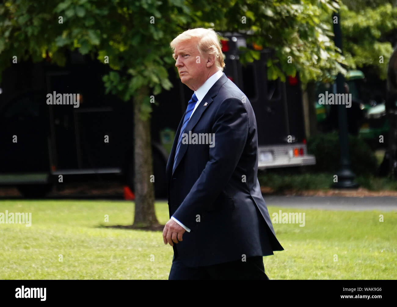 Le 20 juillet 2018. Washington, D.C., le Président Donald Trump promenades du Bureau ovale pour un marin sur son chemin à Bedminster, NJ Banque D'Images