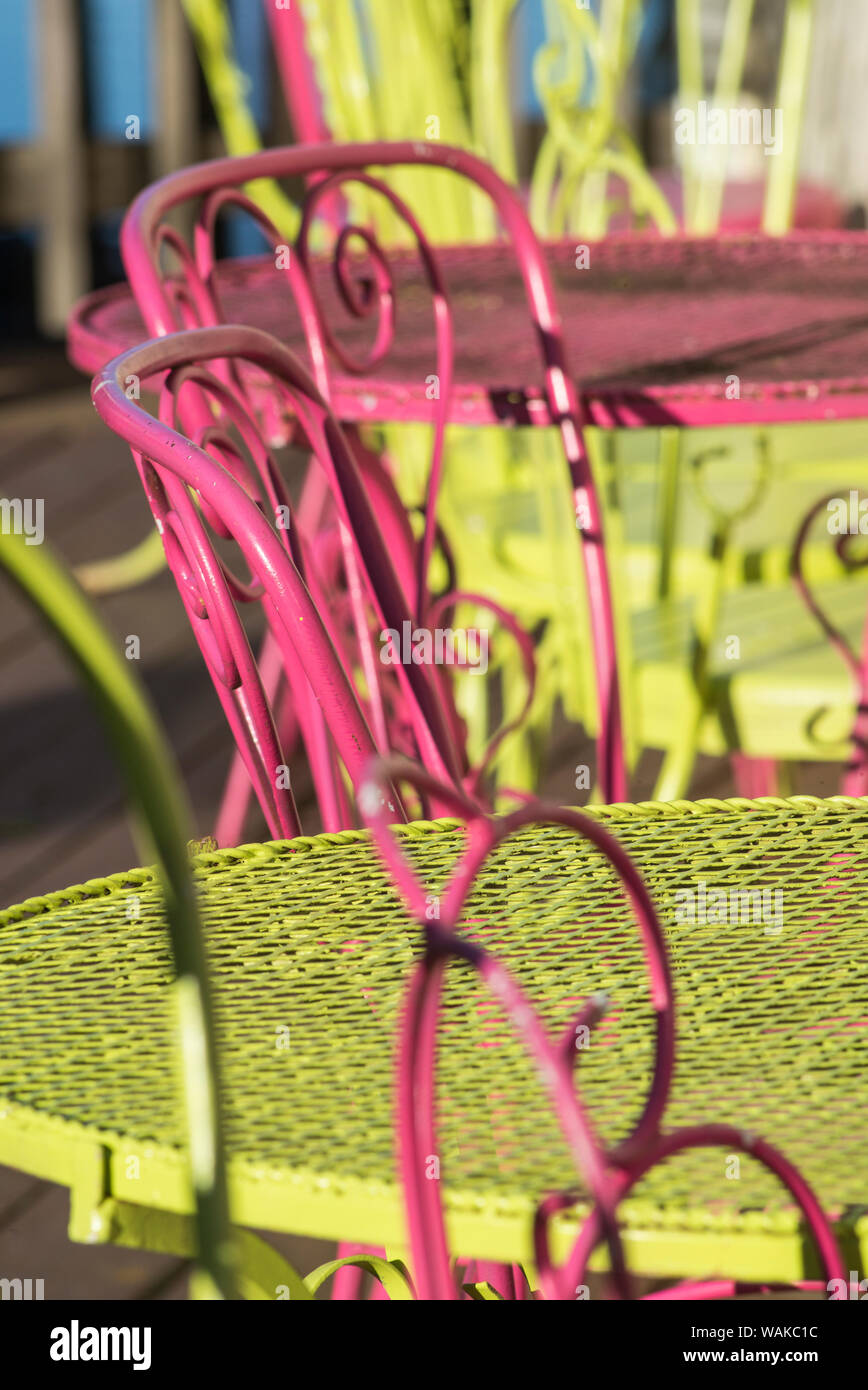 USA, Massachusetts, Cape Ann, Gloucester. Rocky Neck, tables de café Banque D'Images