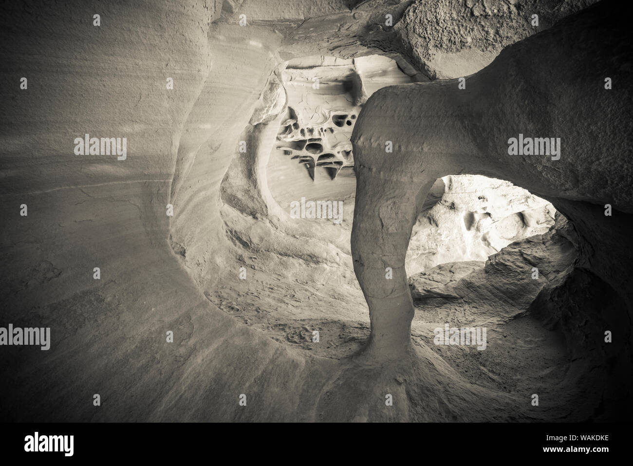 Windstone Arch (arche d'incendie), la Vallée de Feu State Park, Nevada, USA. Banque D'Images