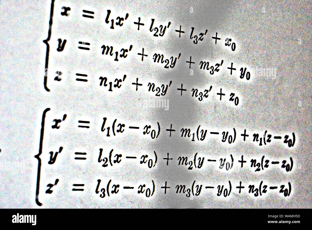Grand nombre de formules mathématiques sur fond blanc HDR Banque D'Images