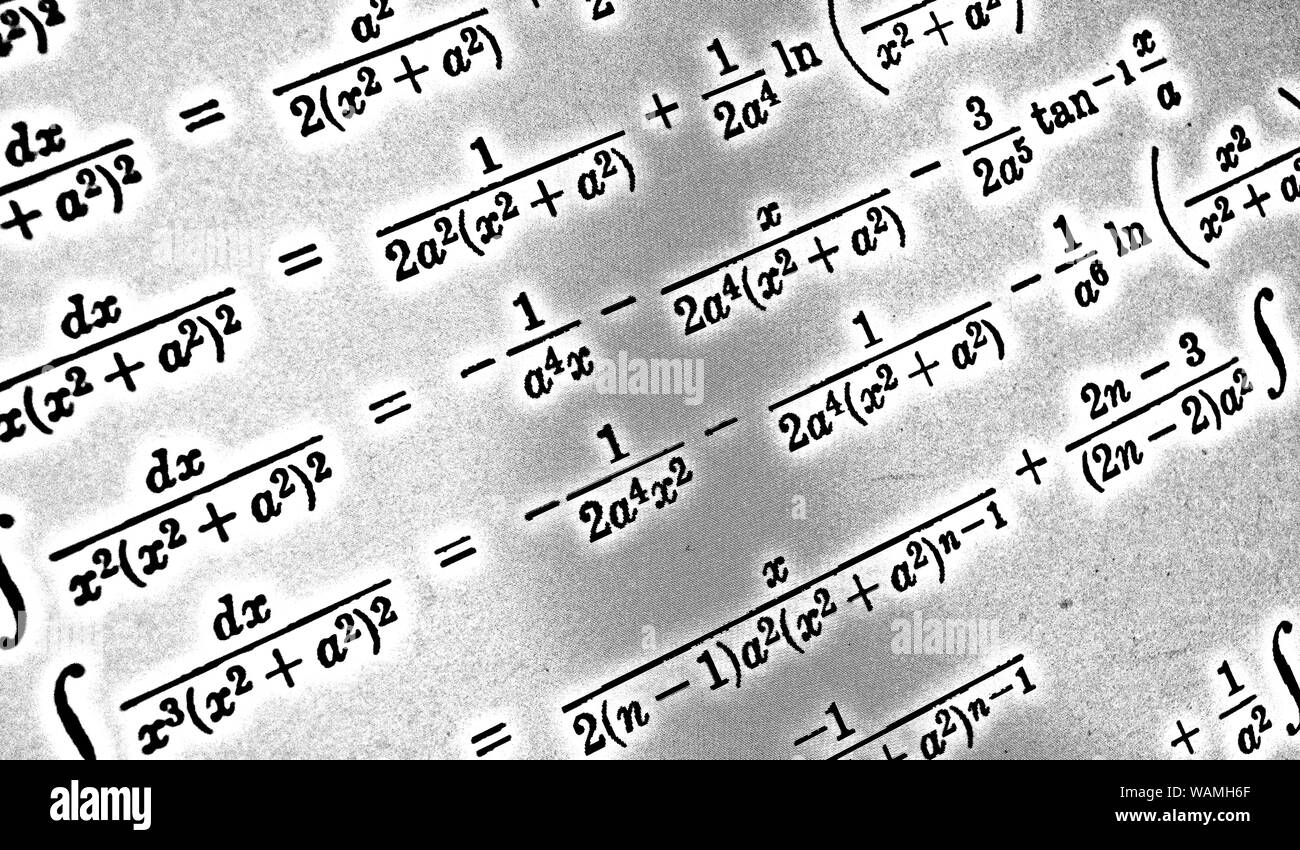 Grand nombre de formules mathématiques sur fond blanc HDR Banque D'Images