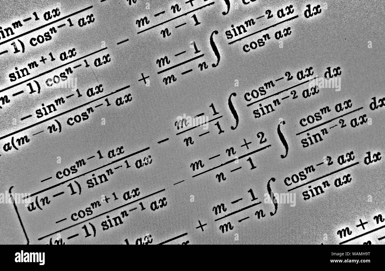 Grand nombre de formules mathématiques sur fond blanc HDR Banque D'Images